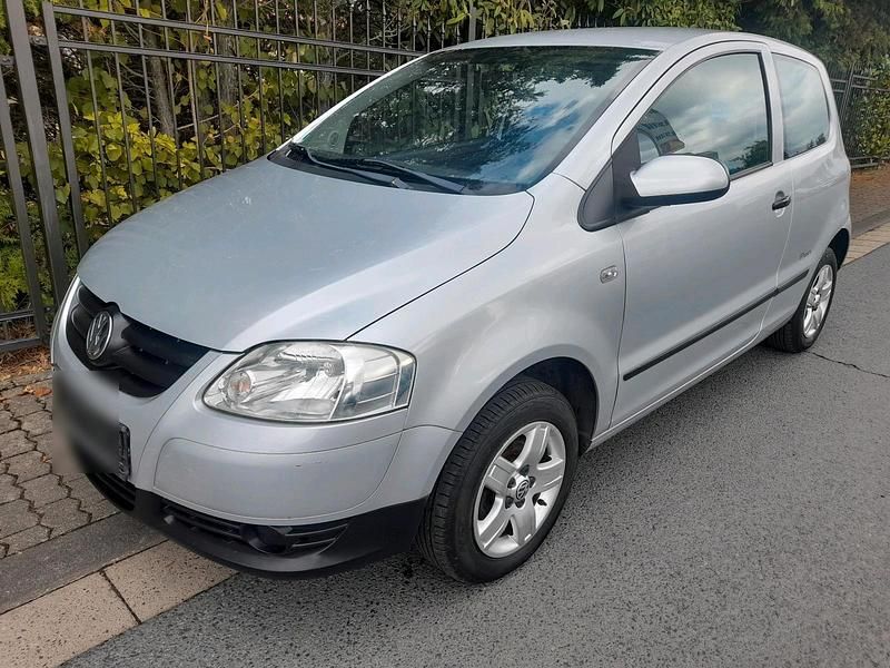 Silber Gebraucht 2008 VW Fox Kleinwagen | 1.700 € (Fairer Preis) - Bild 1/4