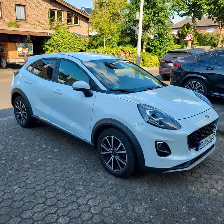 Gebraucht Ford Puma Titanium 125 PS (91 kW) 2023 Weiß SUV