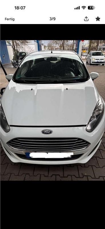 Gebraucht Ford Fiesta SYNC Edition 82 PS (60 kW) 2015 Weiß Kleinwagen