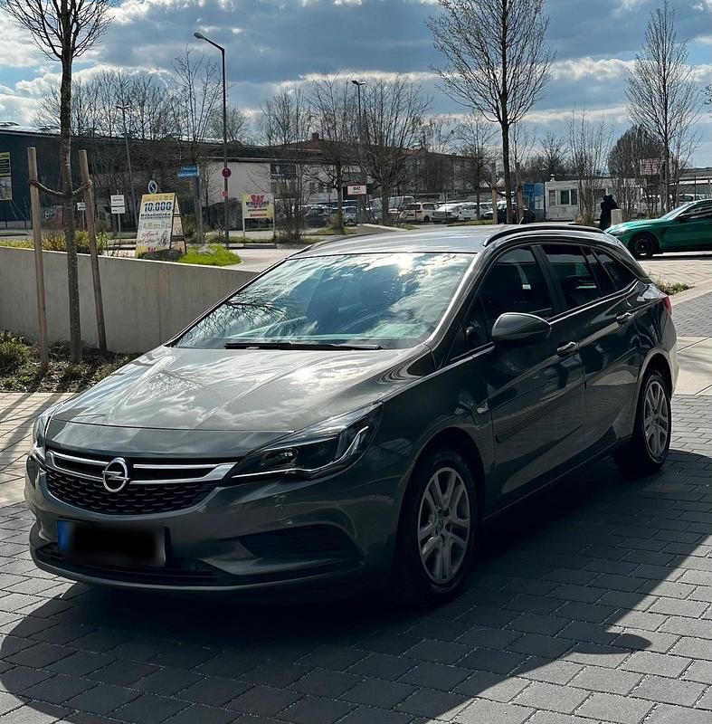 Gebraucht Opel Astra 110 PS (80 kW) 2018 Grau Kombi