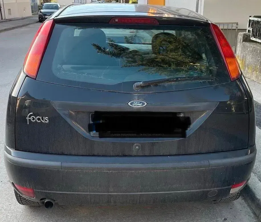Usado Ford Focus 115 CV (84 kW) 2004 Negro Utilitario