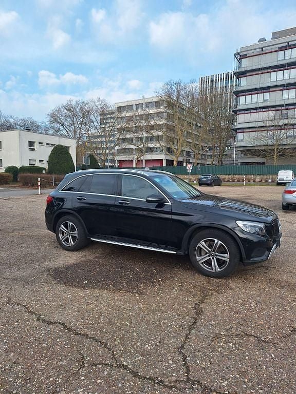 Gebraucht Mercedes GLC220 170 PS (125 kW) 2017 Schwarz SUV