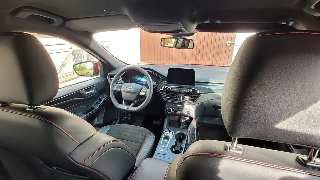Gebraucht Ford Kuga ST-Line X 224 PS (164 kW) 2021 Rot SUV