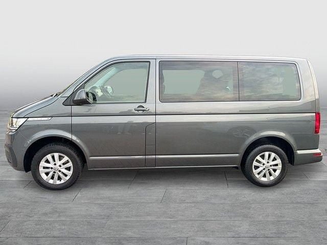 Gebraucht VW Caravelle Comfortline 150 PS (110 kW) 2022 Grau Van / Kleinbus