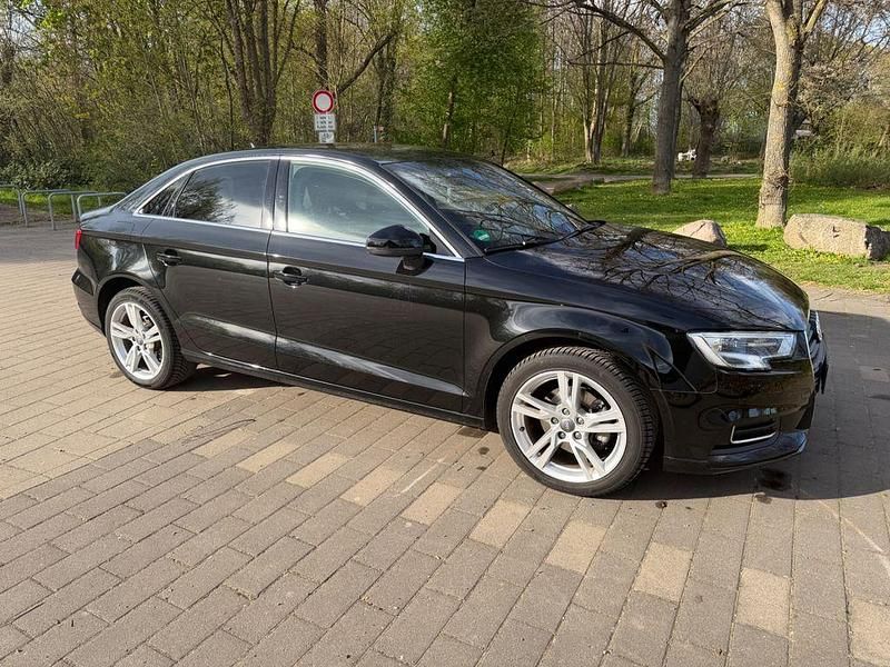 Gebraucht Audi A3 Design 116 PS (85 kW) 2019 Schwarz Limousine
