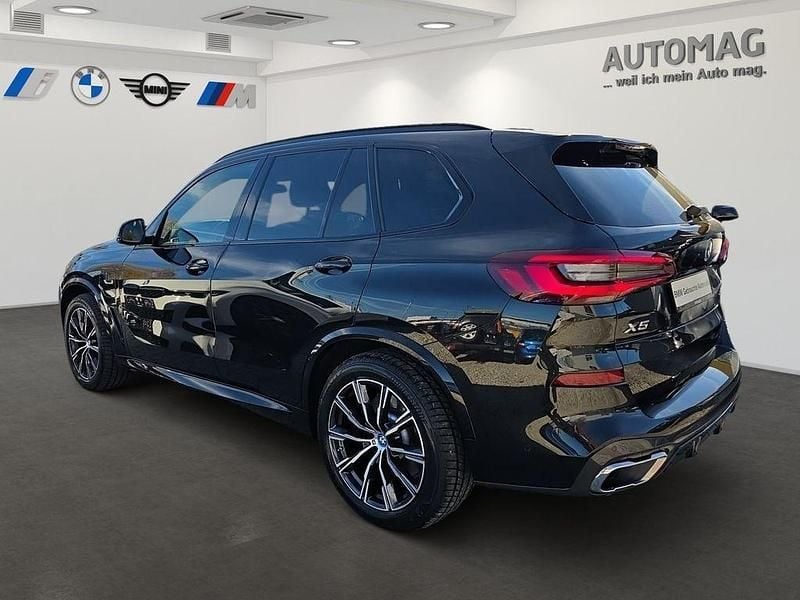 Gebraucht BMW X5 M Sport 394 PS (289 kW) 2022 Saphirschwarz SUV
