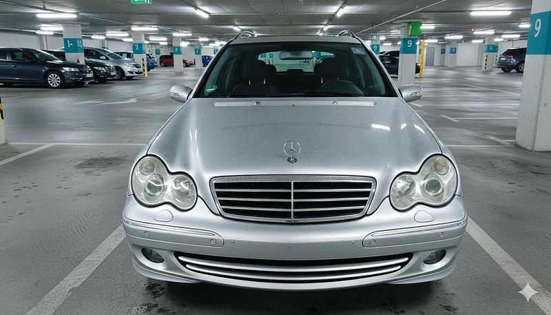 Gebraucht Mercedes C320 Avantgarde 224 PS (164 kW) 2005 Silber Kombi