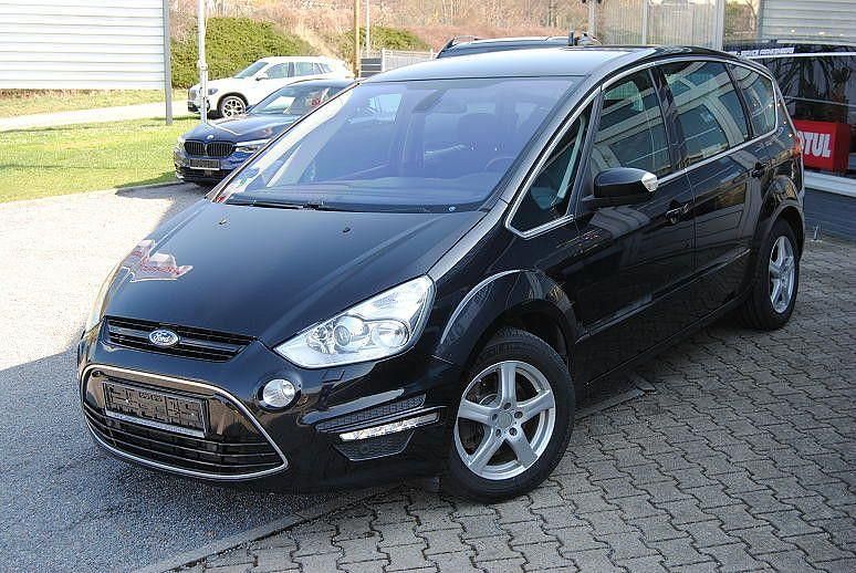 Gebraucht Ford S-MAX S 140 PS (102 kW) 2015 Schwarz Van / Kleinbus
