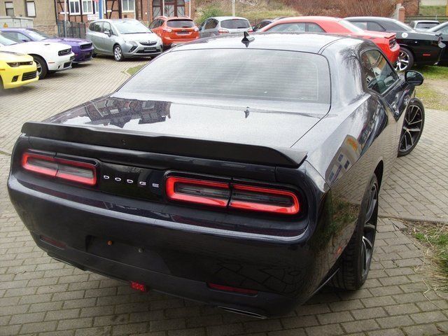 Gebraucht Dodge Challenger 492 PS (361 kW) 2016 Andere farbe metallic Coupé