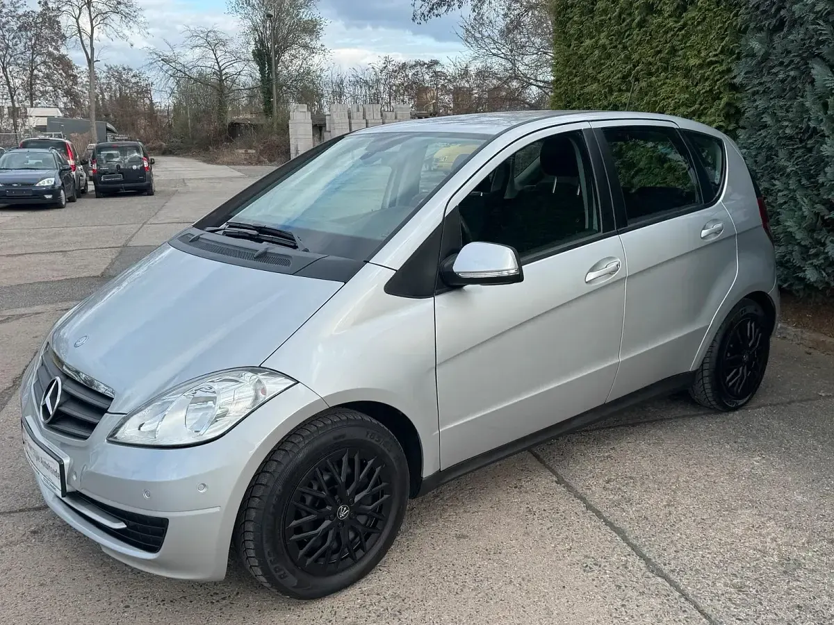 Gebraucht Mercedes A160 81 PS (59 kW) 2009 Silber Kleinwagen