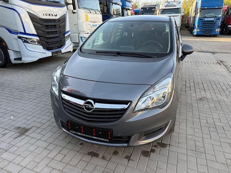 Używany Opel Meriva Style 110 KM (80 kW) 2014 Szary Minivan