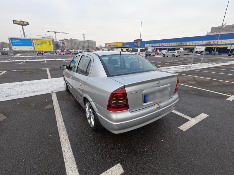Gebraucht Opel Astra 84 PS (61 kW) 2002 Grau Kleinwagen