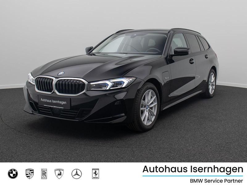 Gebraucht BMW 330e Sport Line 292 PS (214 kW) 2022 Schwarz Kombi