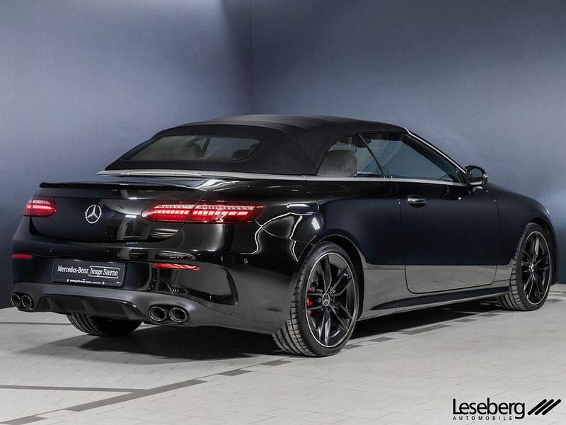 Gebraucht Mercedes E53 AMG AMG 435 PS (319 kW) 2023 Obsidianschwarz Cabrio