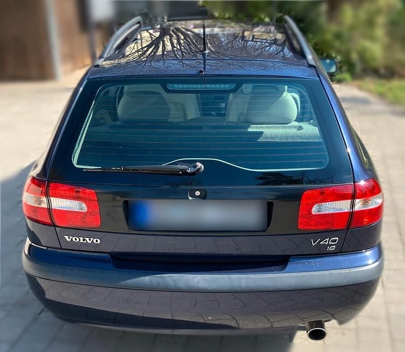 Gebraucht Volvo V40 122 PS (89 kW) 2001 Blau Kombi