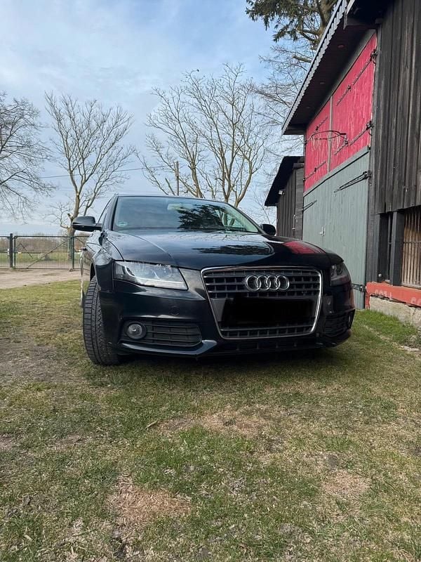 Gebraucht Audi A4 120 PS (88 kW) 2010 Schwarz Kombi