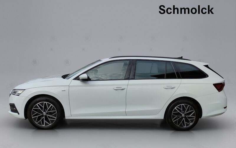 Gebraucht Skoda Octavia Clever 150 PS (110 kW) 2022 Blackmagic perleffekt met. Kombi