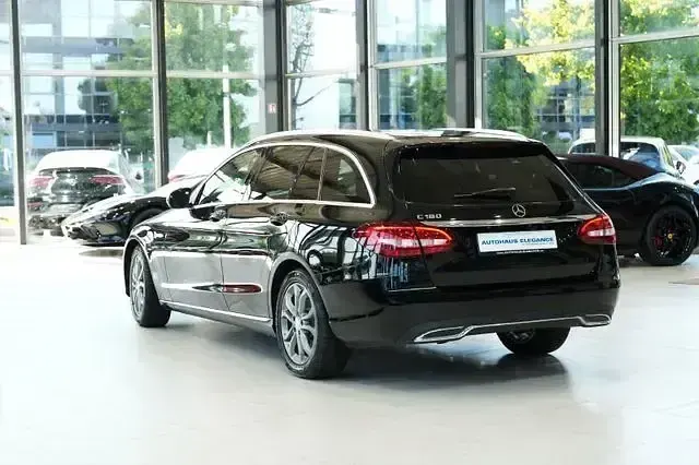 Second-hand Mercedes C180 Avantgarde 156 CP (114 kW) 2016 Negru Break