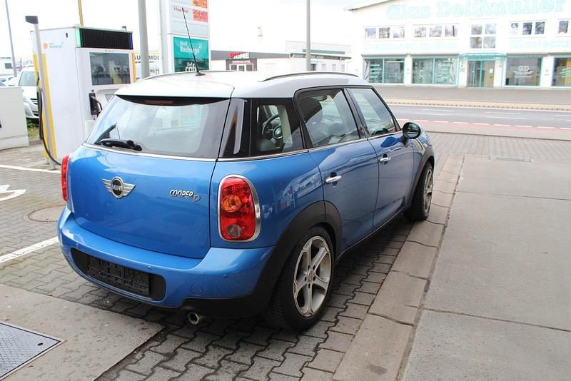 Second-hand Mini Cooper D 112 CP (82 kW) 2011 Albastru Hatchback