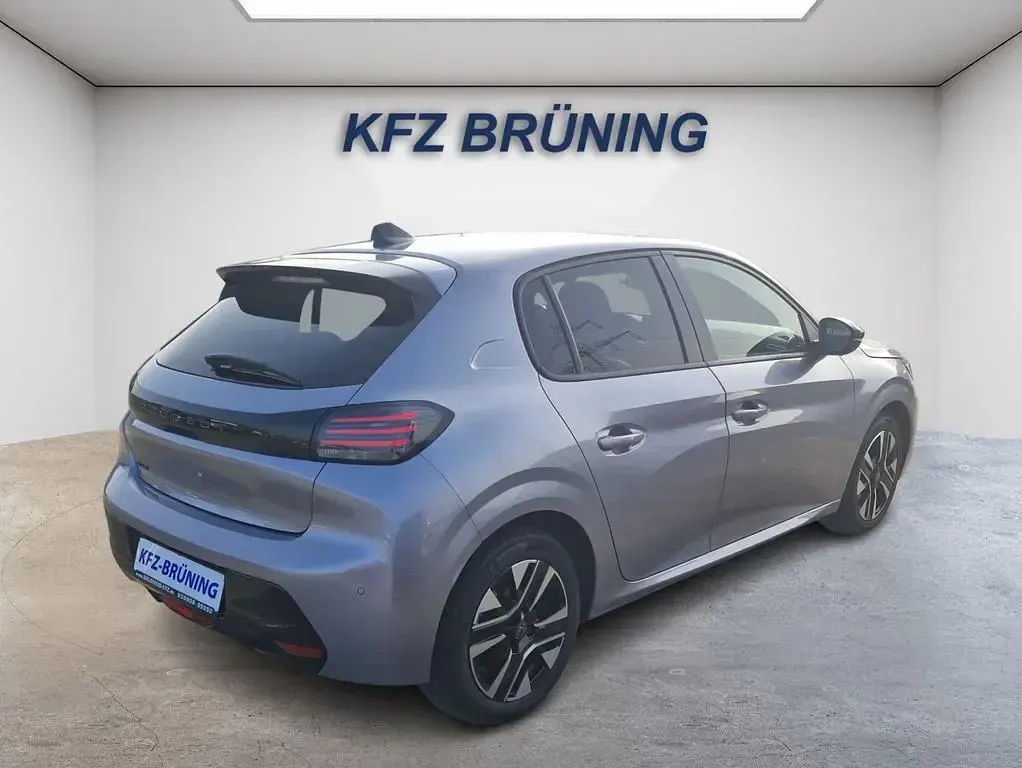 Gebraucht Peugeot 208 Allure 101 PS (74 kW) 2025 Artense grau metallic (metallic) Kleinwagen