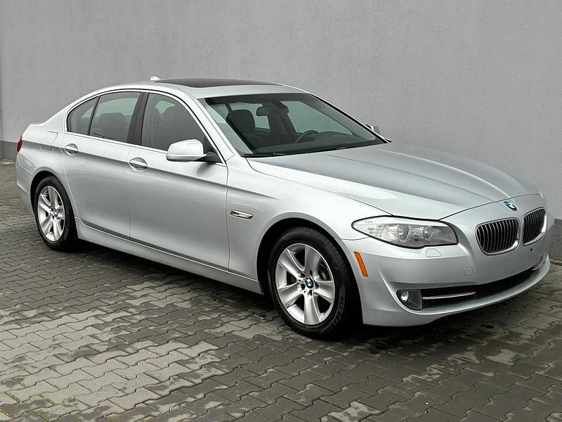 Silber Gebraucht 2013 BMW 528 Limousine | 7.199 € (Superpreis) - Bild 1/4