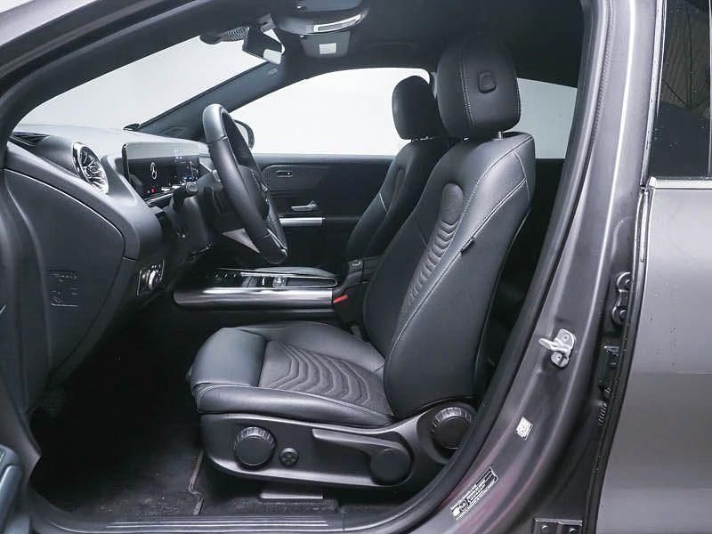 Gebraucht Mercedes EQA350 214 kW (292 PS) 2024 Grau SUV