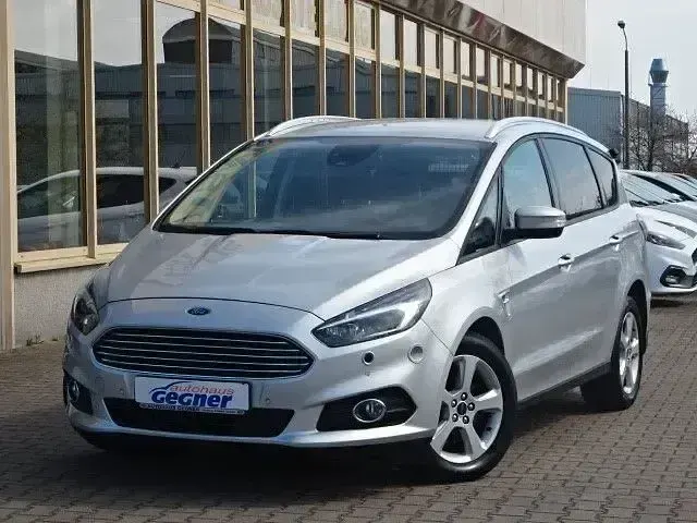 Gebraucht Ford S-MAX Business Edition 190 PS (139 kW) 2020 Silber Van / Kleinbus