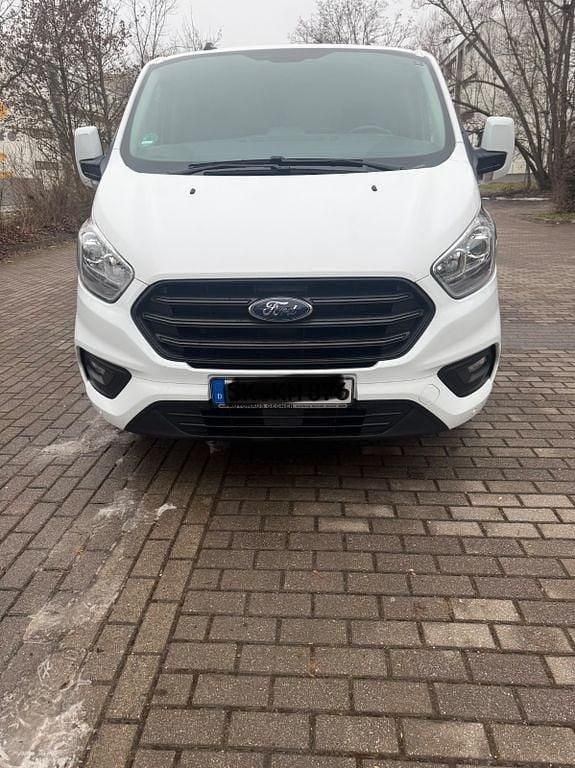Second-hand Ford Transit Custom 131 CP (96 kW) 2022 Alb Monovolum