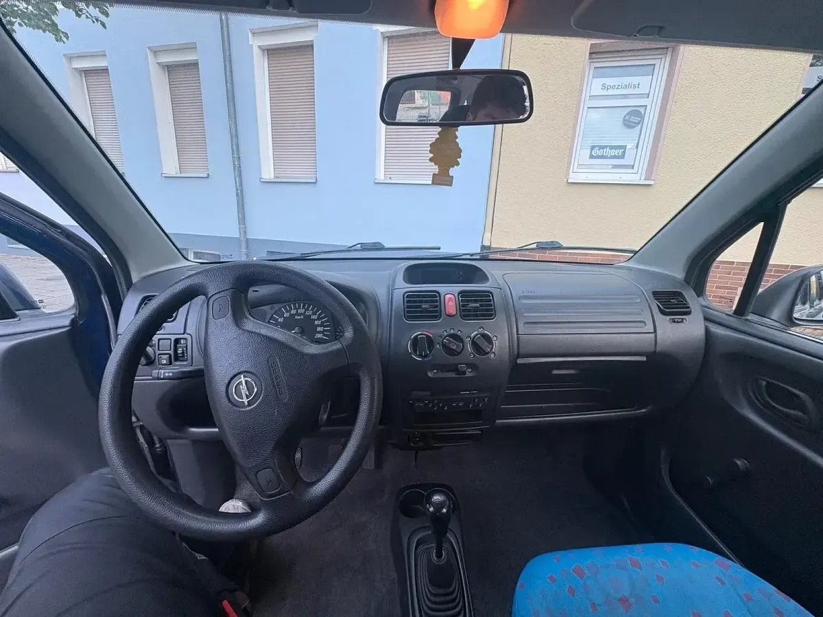 Gebraucht Opel Agila 45 PS (33 kW) 2003 Blau Van / Kleinbus