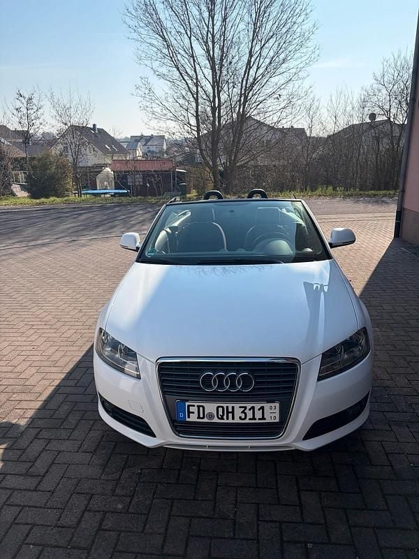 Gebraucht Audi A3 Cabriolet 105 PS (77 kW) 2010 Weiß Cabrio