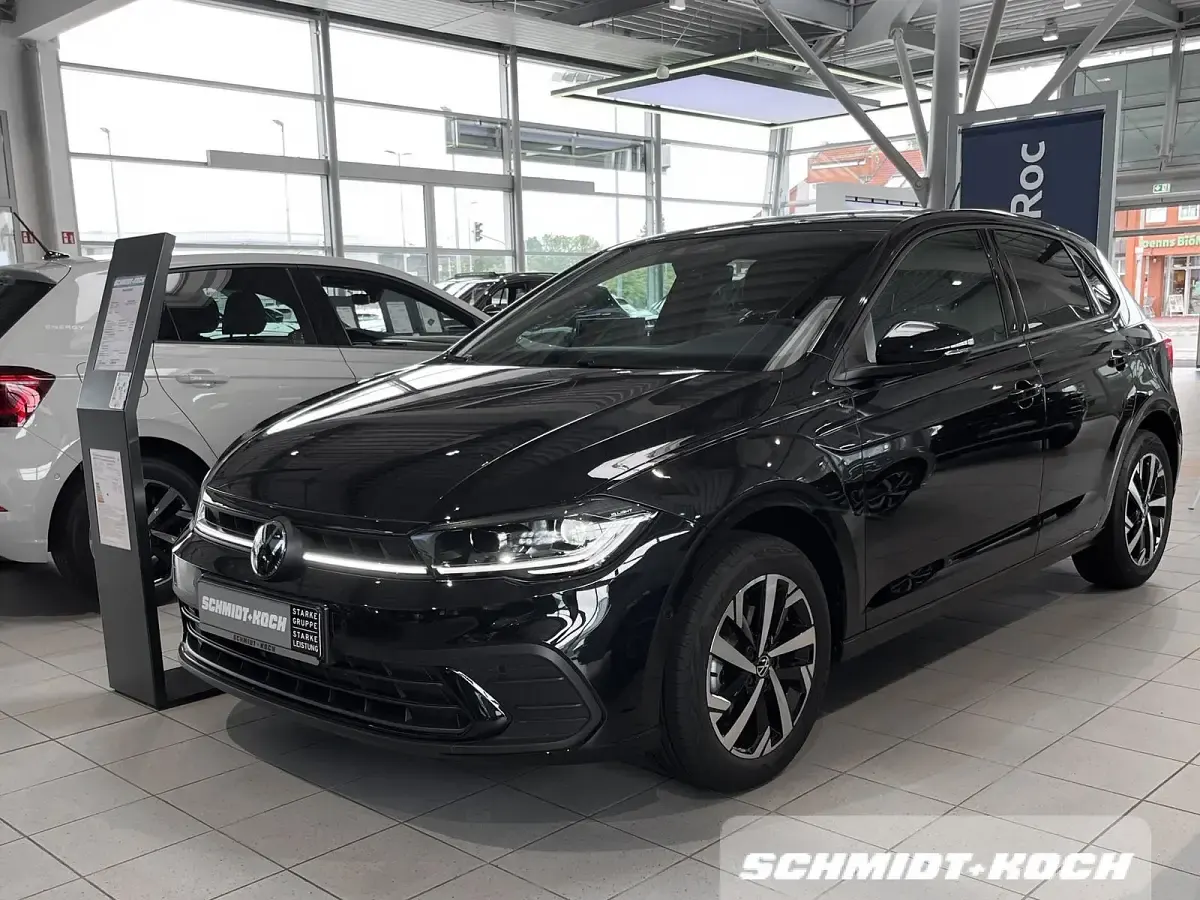 Neu VW Polo 116 PS (85 kW) 2026 Deep black perleffekt (schwarz) Kleinwagen