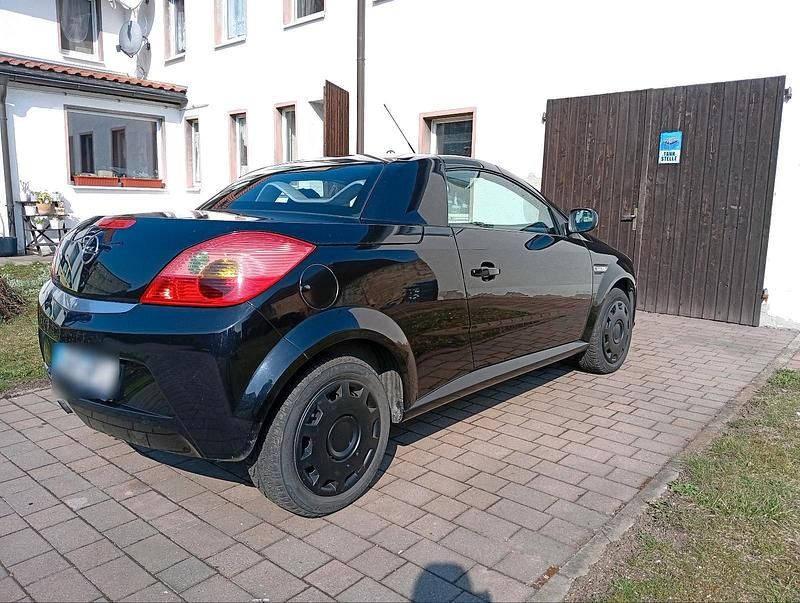Gebraucht Opel Tigra 90 PS (66 kW) 2005 Schwarz Cabrio