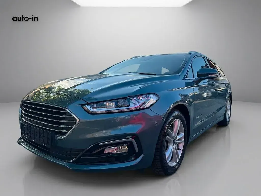 Gebraucht Ford Mondeo 140 PS (102 kW) 2019 Blau Kombi