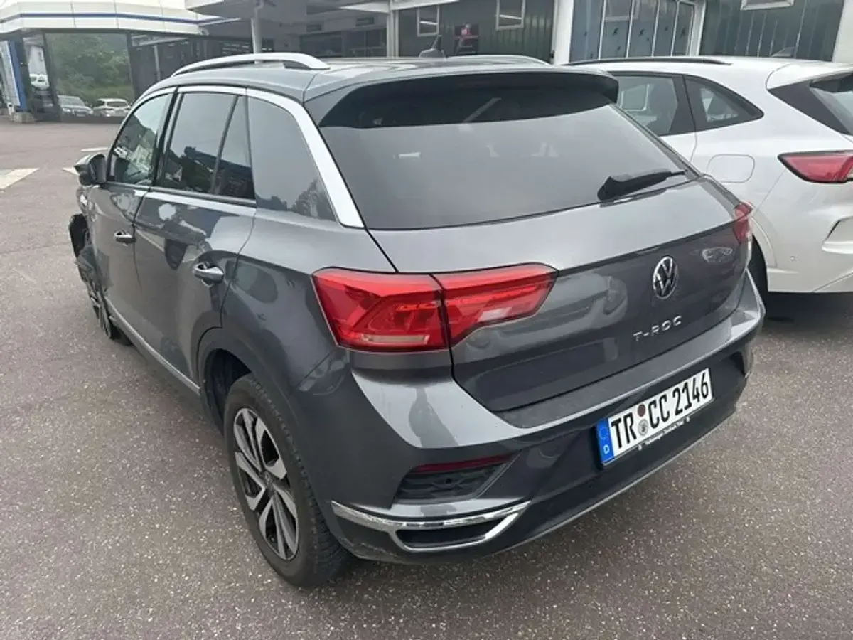 Gebraucht VW T-Roc Active 150 PS (110 kW) 2021 Grau SUV