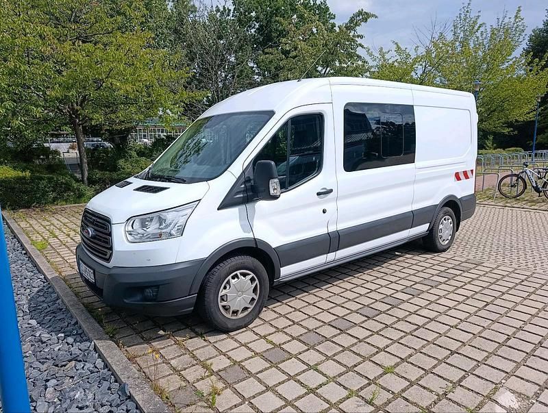 Weiß Gebraucht 2018 Ford Transit Van / Kleinbus | 15.950 € (Fairer Preis) - Bild 1/4