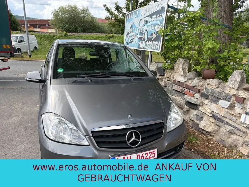 Gebraucht Mercedes A180 116 PS (85 kW) 2010 Grau Limousine