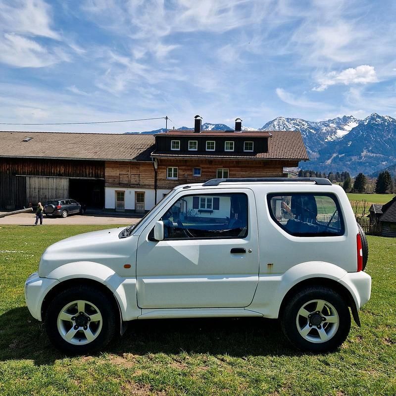 Gebraucht Suzuki Jimny 86 PS (63 kW) 2010 Weiß SUV