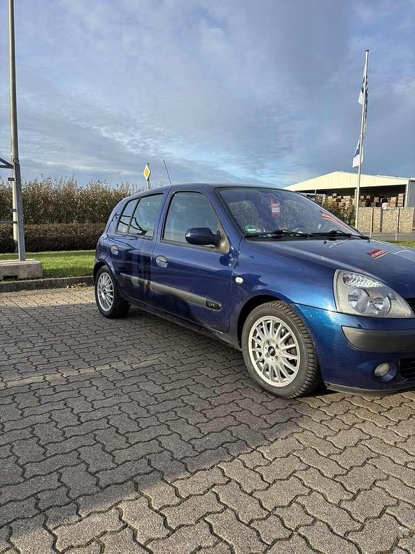 Gebraucht Renault Clio II Authentique 75 PS (55 kW) 2004 Blau Limousine