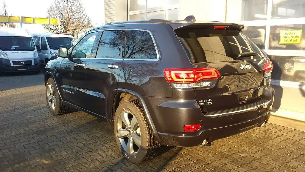 Gebraucht Jeep Grand Cherokee Overland 250 PS (183 kW) 2014 Grau SUV