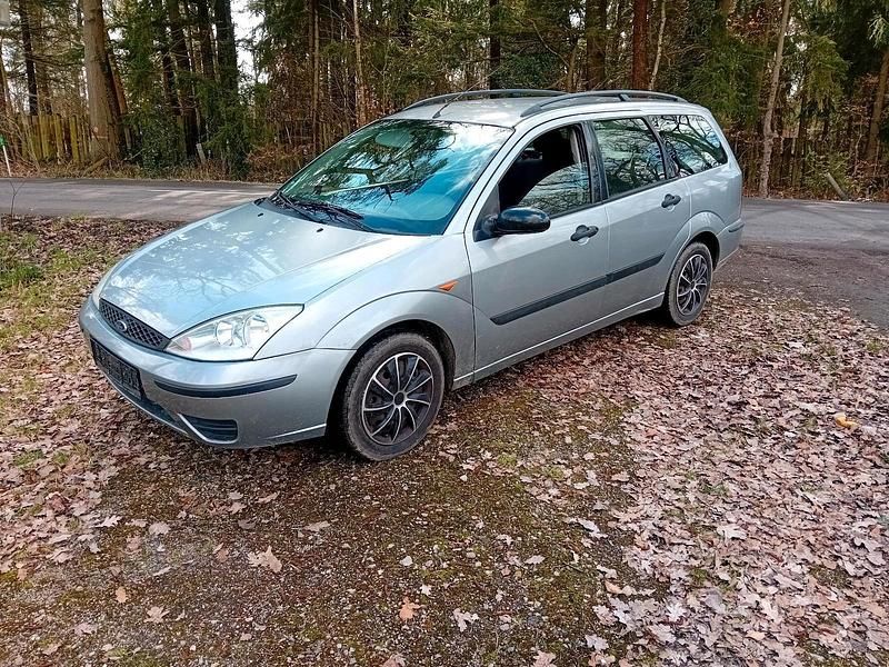 Gebraucht Ford Focus 101 PS (74 kW) 2004 Silber Kombi