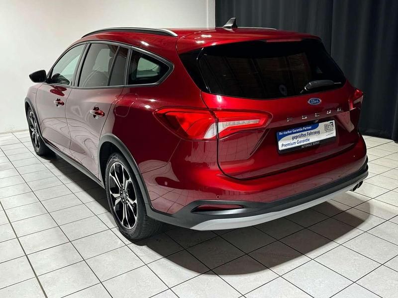 Gebraucht Ford Focus Active 120 PS (88 kW) 2020 Rot Kombi