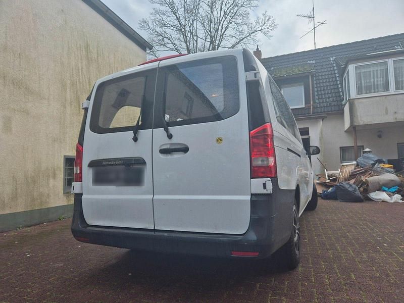 Gebraucht Mercedes Vito 114 PS (83 kW) 2015 Weiß Van