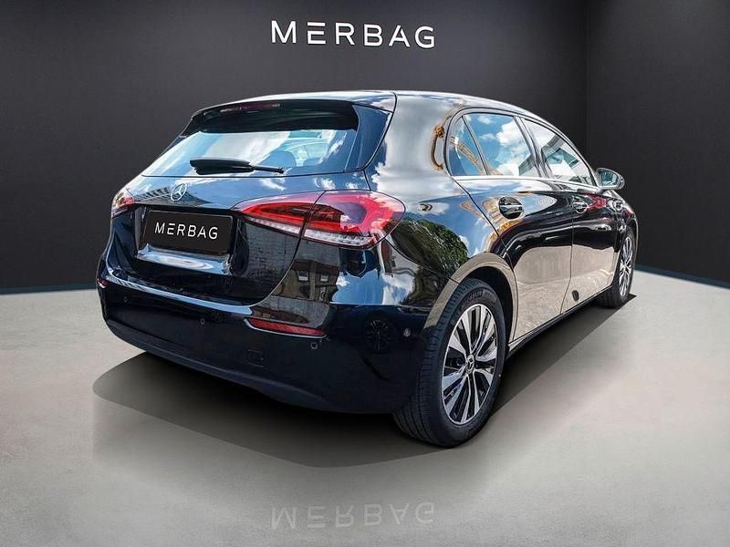 Gebraucht Mercedes A220 Business 190 PS (139 kW) 2022 Nachtschwarz Limousine
