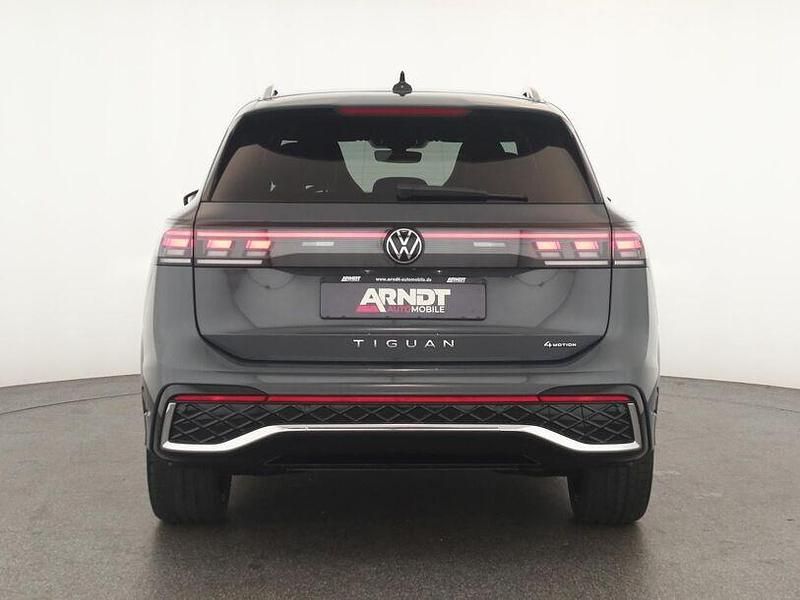 Gebraucht VW Tiguan R-line 265 PS (194 kW) 2025 Delfingrau SUV