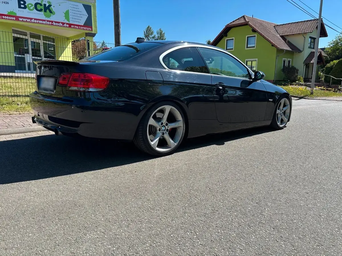 Second-hand BMW 335 350 CP (257 kW) 2008 Negru Coupe
