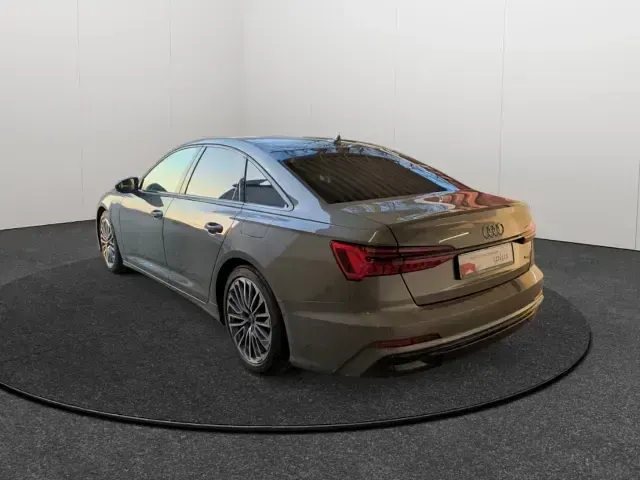 Usata Audi A6 S-Line 367 CV (269 kW) 2023 Grigio Berlina