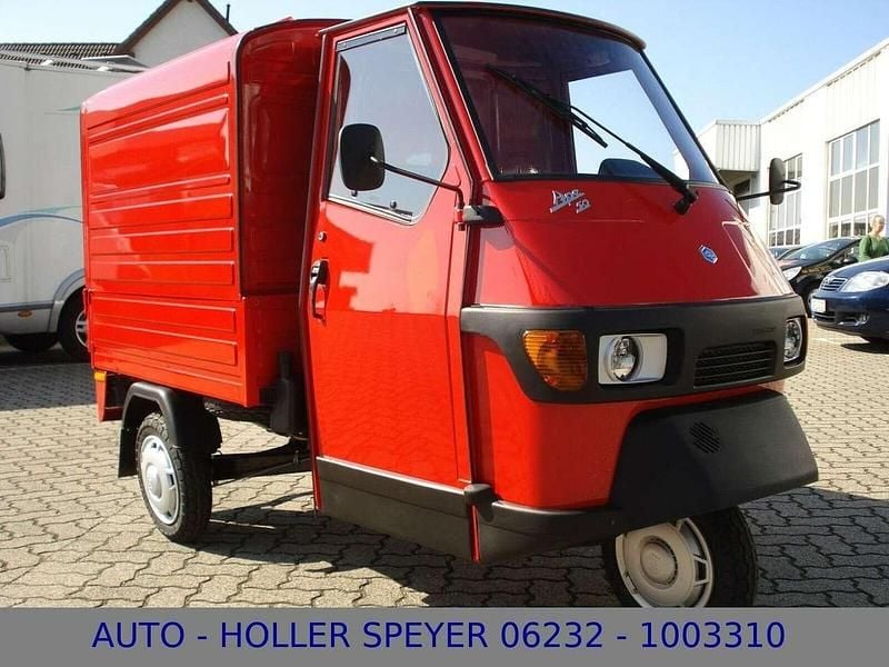 Rosso Neu 2025 Piaggio APE Van / Kleinbus | 8.685 € - Bild 1/4