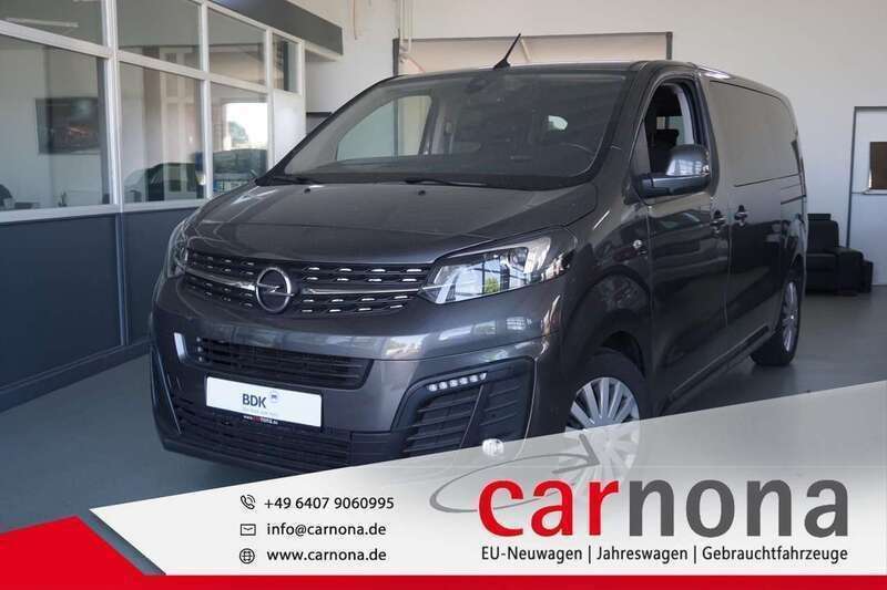 Mondstein grau/e:vulkan grau Gebraucht 2021 Opel Zafira Life Van | 33.975 € (Superpreis) - Bild 1/4