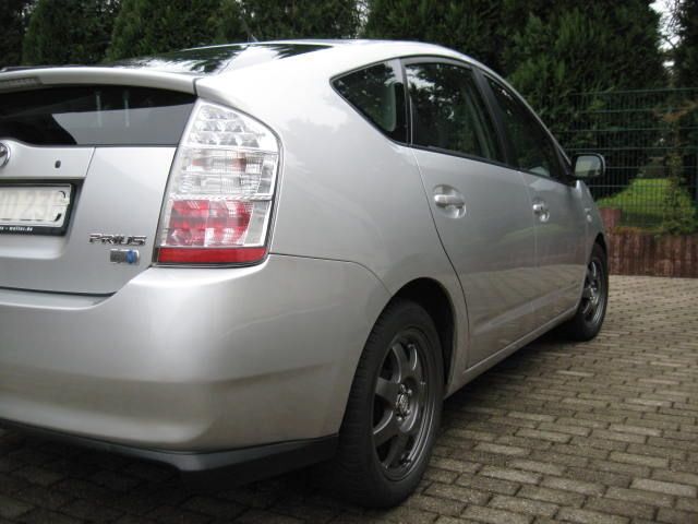 Gebraucht Toyota Prius Executive 112 PS (82 kW) 2007 Silber metallic Kleinwagen