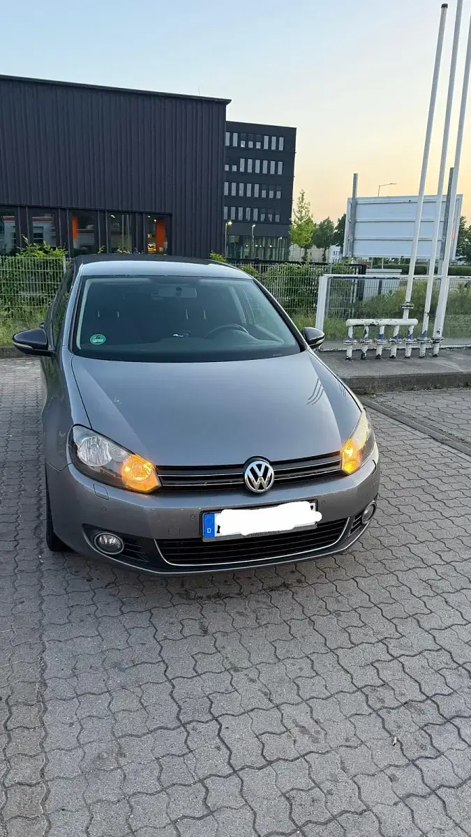 Gebraucht VW Golf VI 122 PS (89 kW) 2009 Grau Kleinwagen